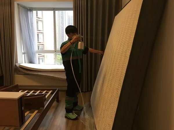 ��h����ȩ